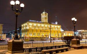 Ленинградский вокзал в Москве 